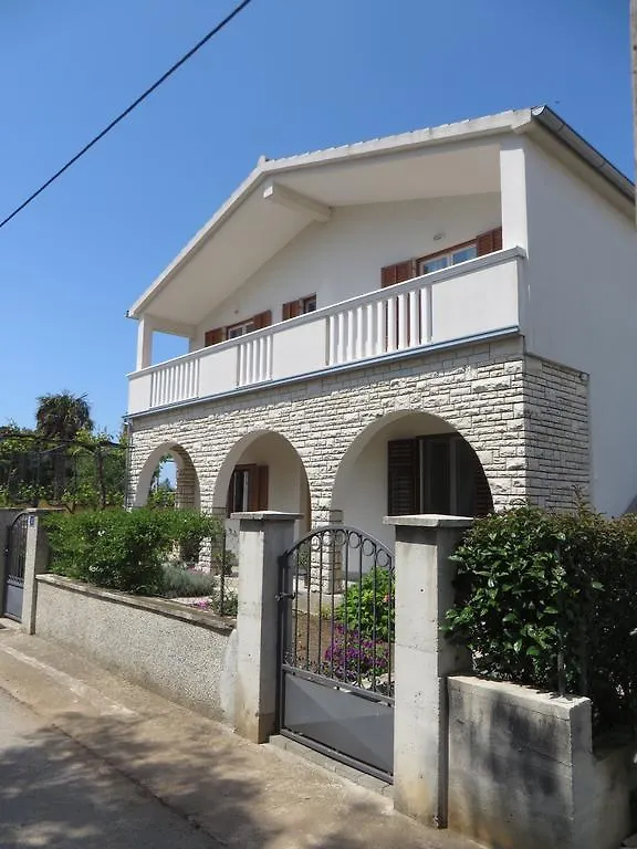 Filipovic Apartments With Pool Biograd Na Moru Croatia
